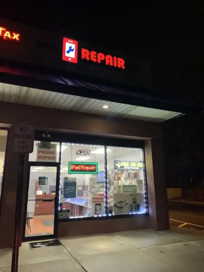 Phone Repair of Sayreville Plaza - photo 1
