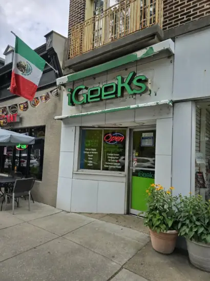 iGeeks Repair Camera/Computer/Cellphone/Tablet - photo 1