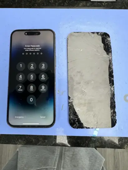 Atomic Cellphone Repairs, King Of Prussia - photo 1